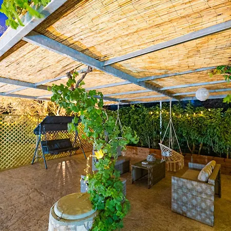 Niki B * Lefkada City